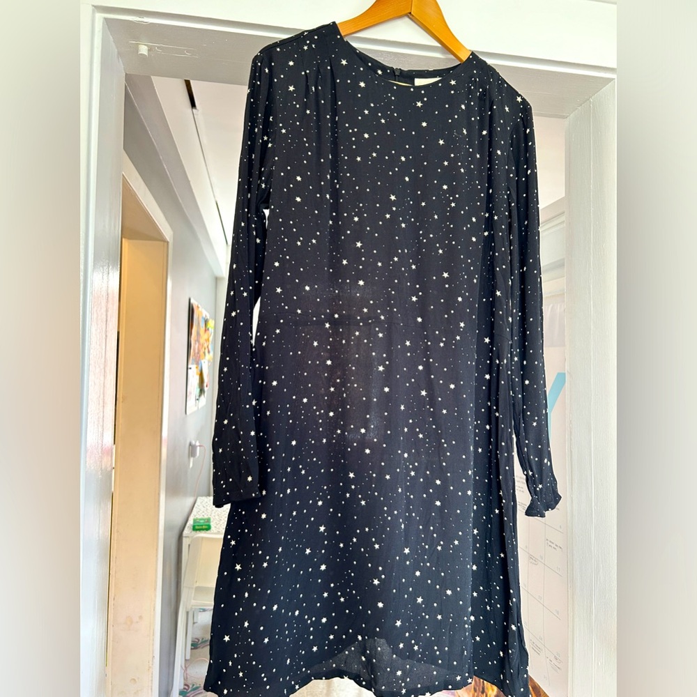 Black star print dress